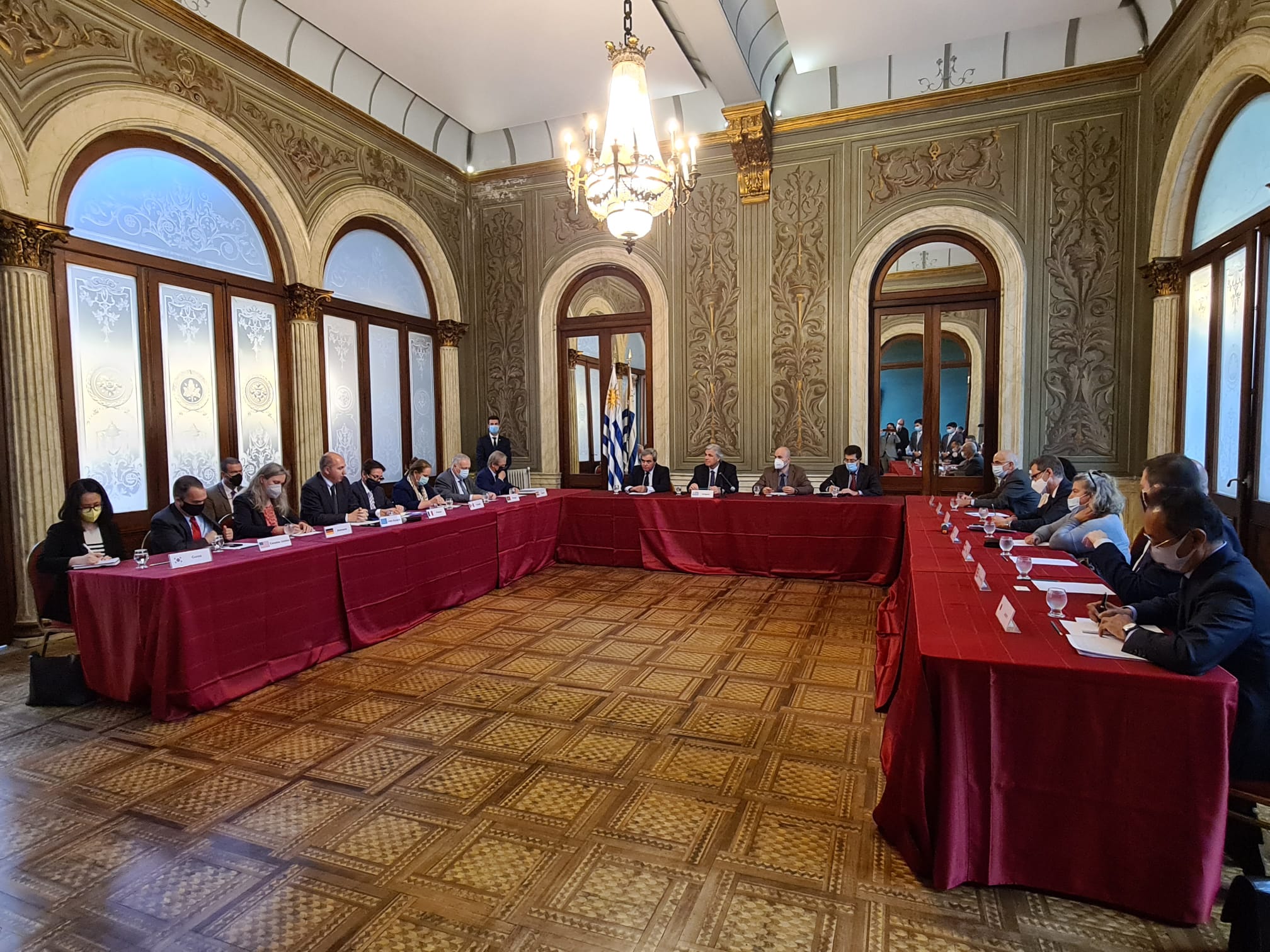 Treffen in Uruguays Außenministerium